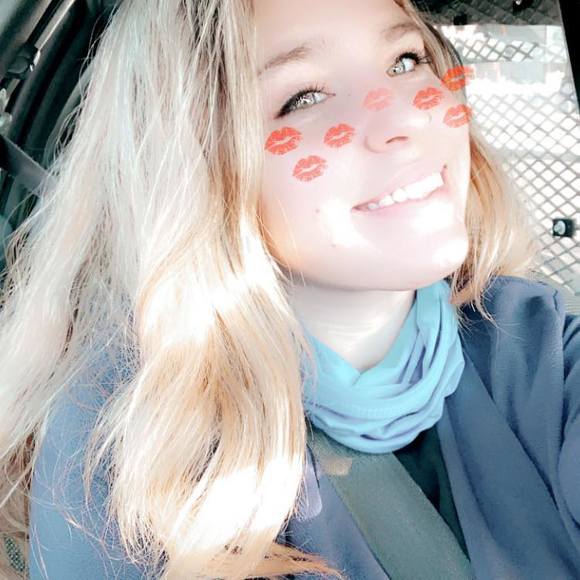 Meet your Posher, Brittney - Picture 1 of 1